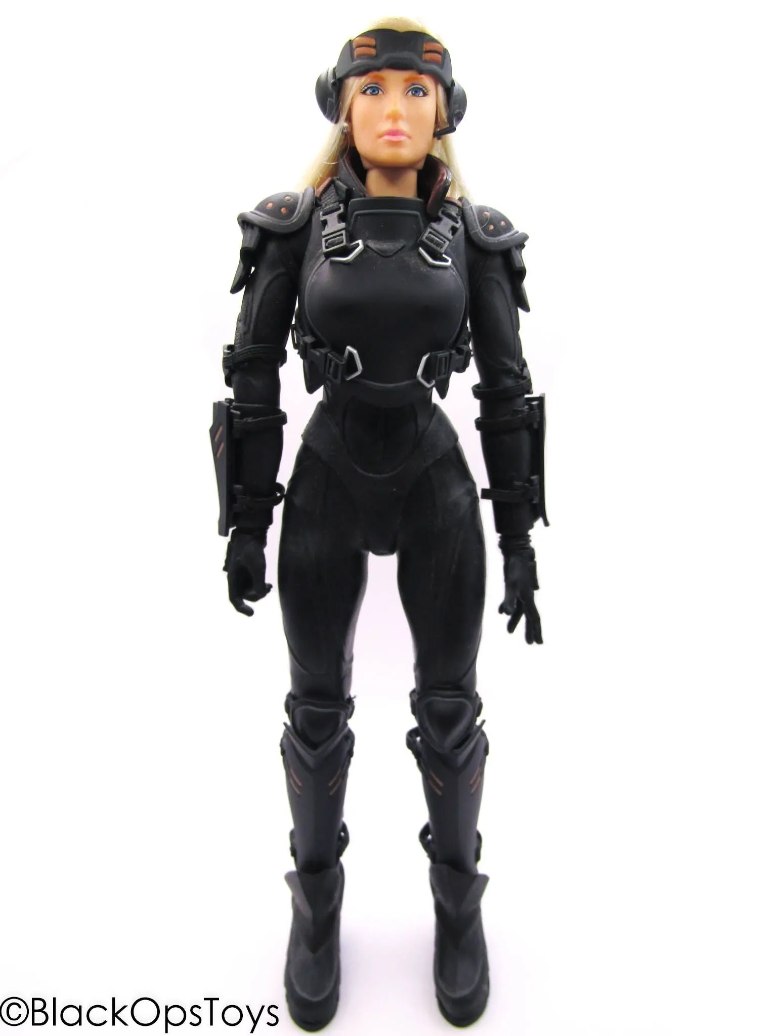 Appleseed - Female Dressed Body Set w/Blonde Head Sculpt