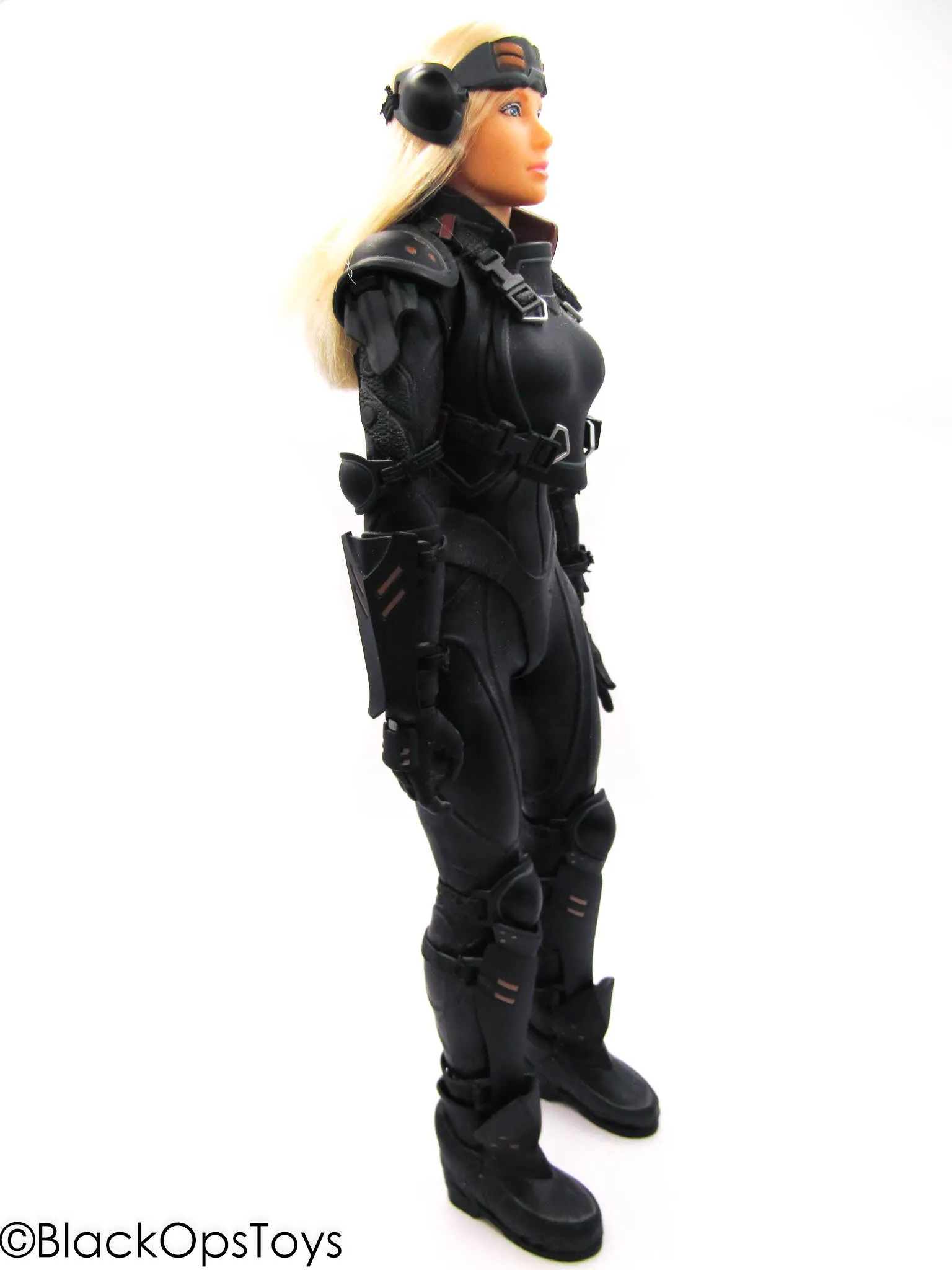 Appleseed - Female Dressed Body Set w/Blonde Head Sculpt